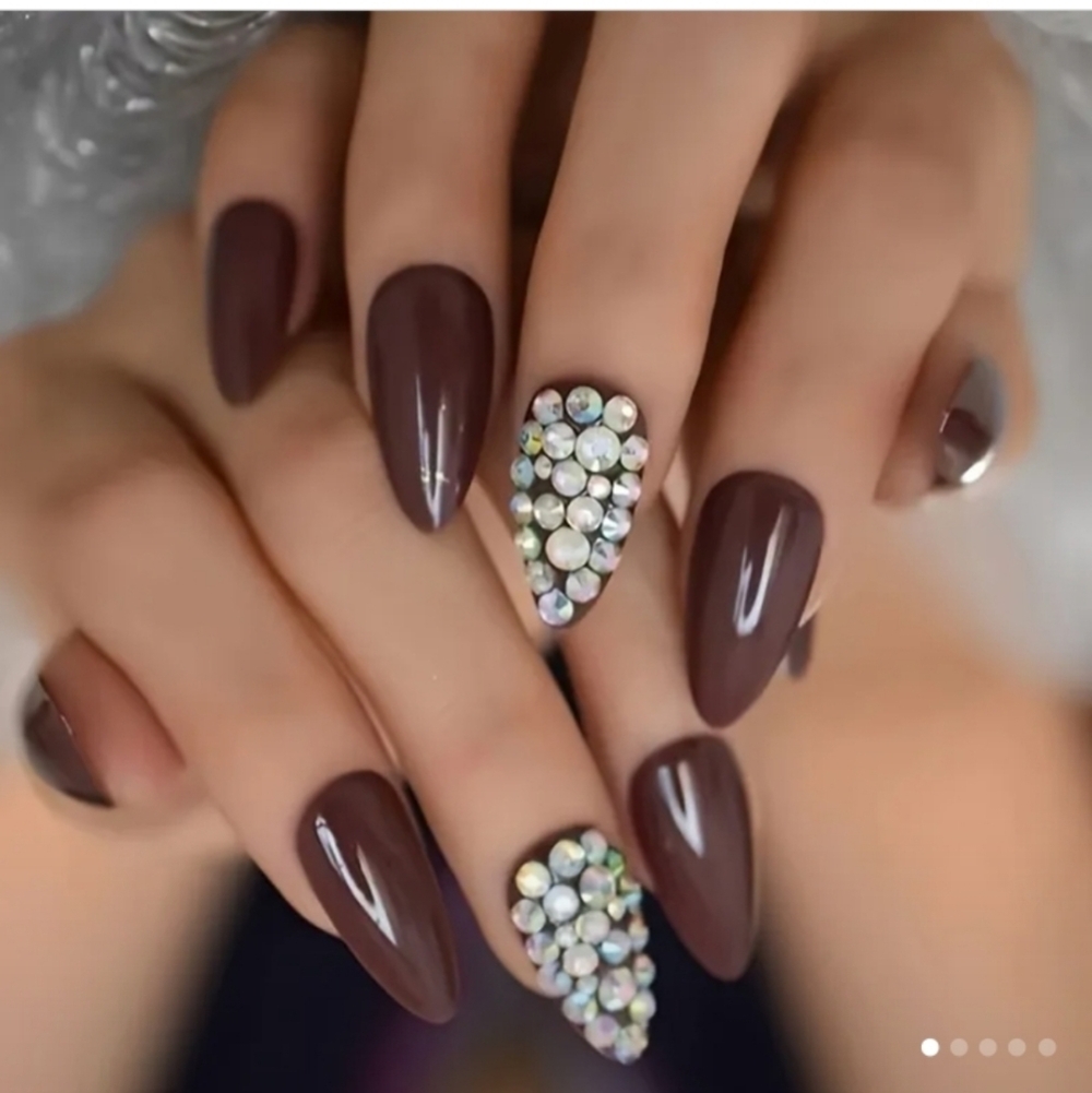 🔥3/$21 Elegant Brown Press On Nails with Rhinestones
